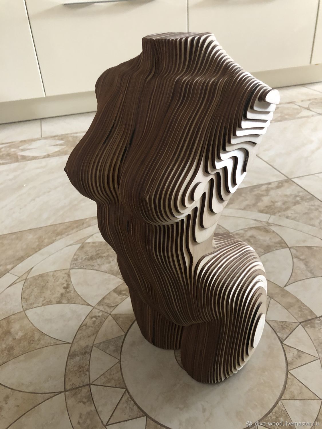 Статуя декоративная