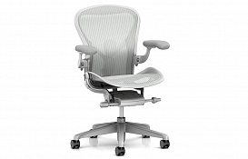 Herman Miller Aeron С